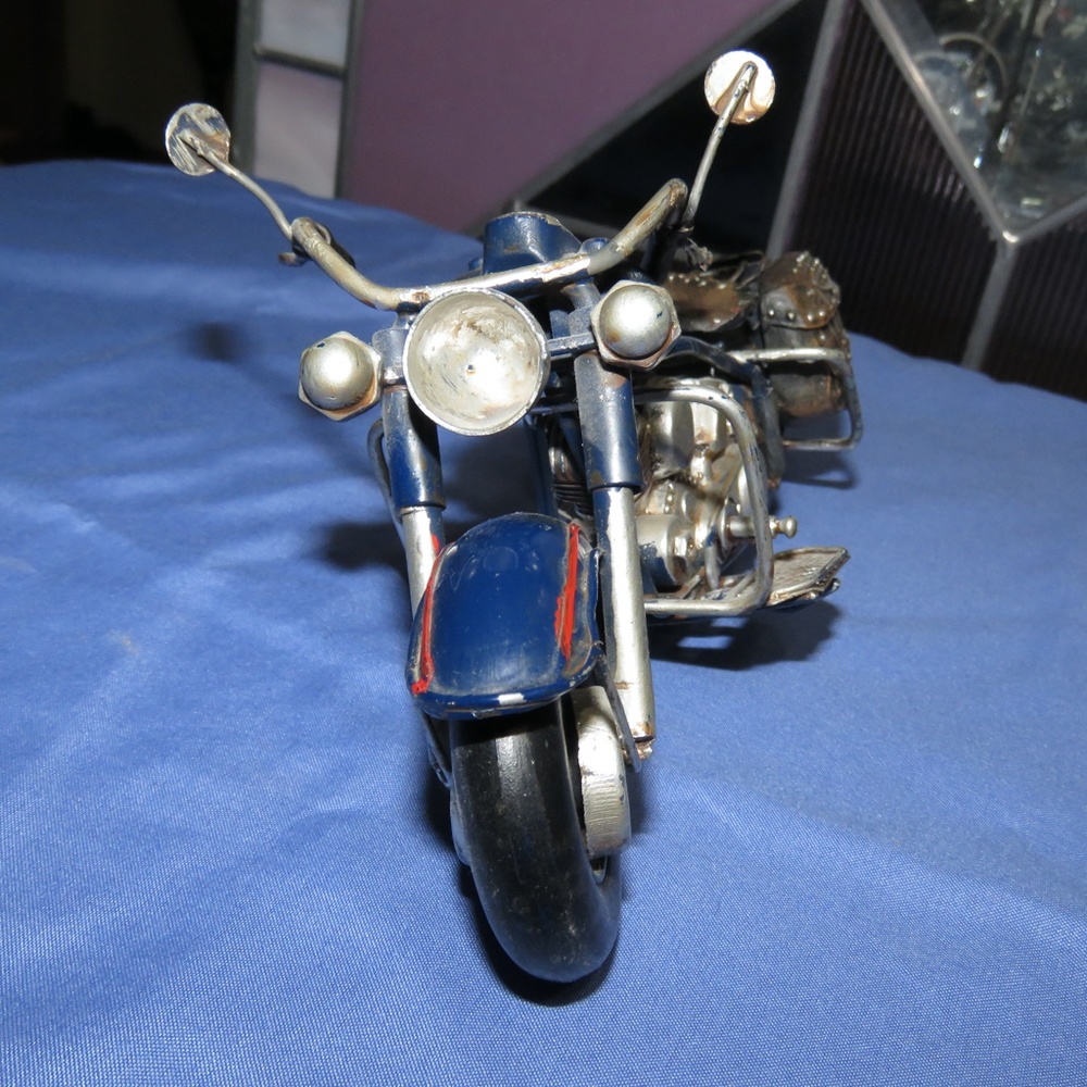 Homemade Blue Motorcycle - Picture 3 of 3